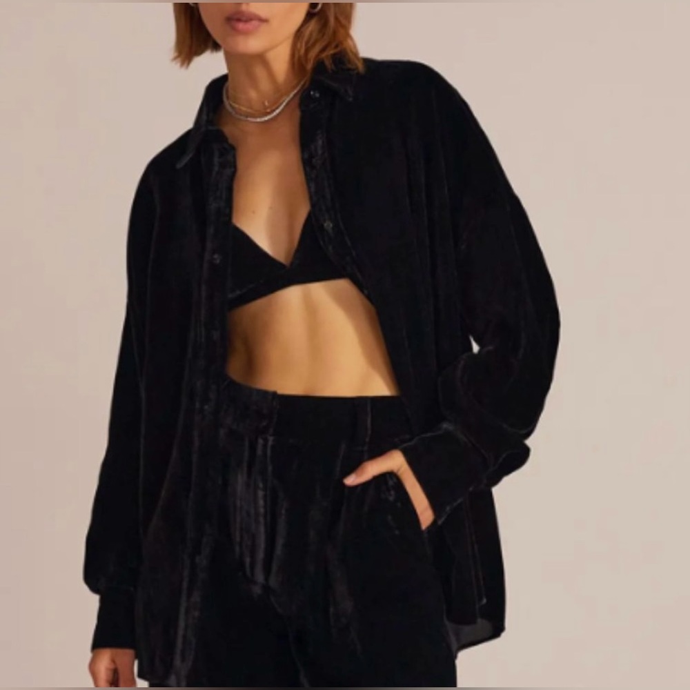 🆕 NWT Anthropologie • Favorite Daughter Ex-Boyfriend Velvet Button-Down Shirt